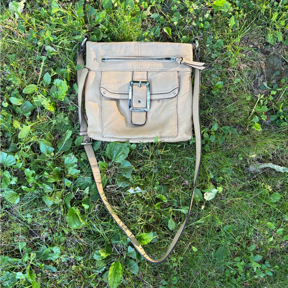 Tignanello Leather Crossbody Bag Tan Flap Buckle Pocket‎ Purse
